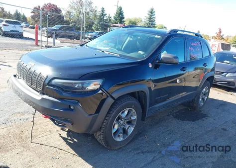2019 Jeep Cherokee Trailhawk 4X4 from USA, damaged, VIN 1C4PJMBX2KD385229